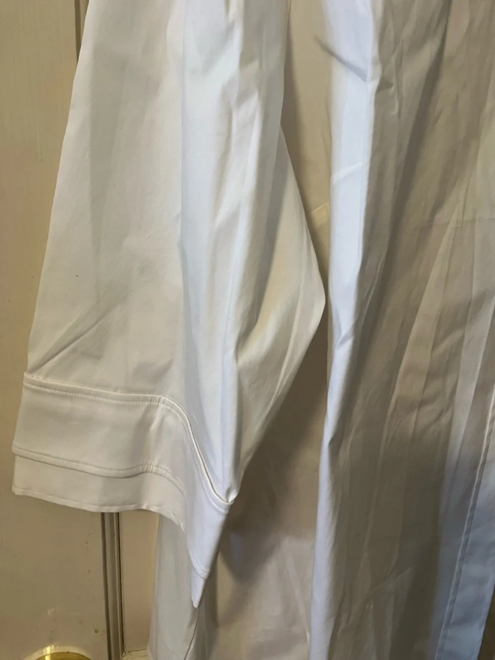 NWT Lafayette 148 New York White Button-Down Shirt w/ sleeve detailing, sz. 24 - Picture 4 of 6